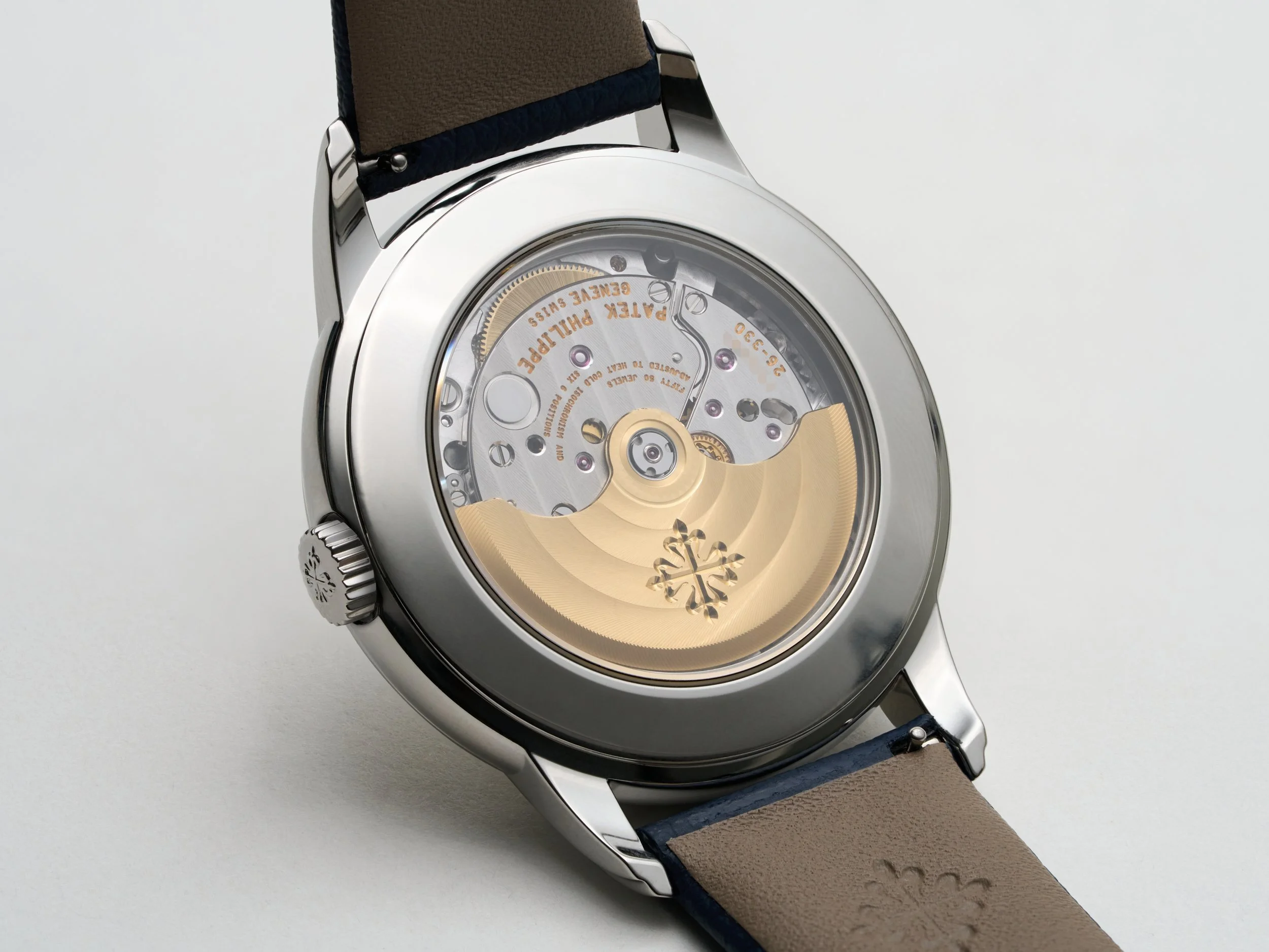 PP884 Patek Philippe Weekly Calendar 5212A-5.jpg