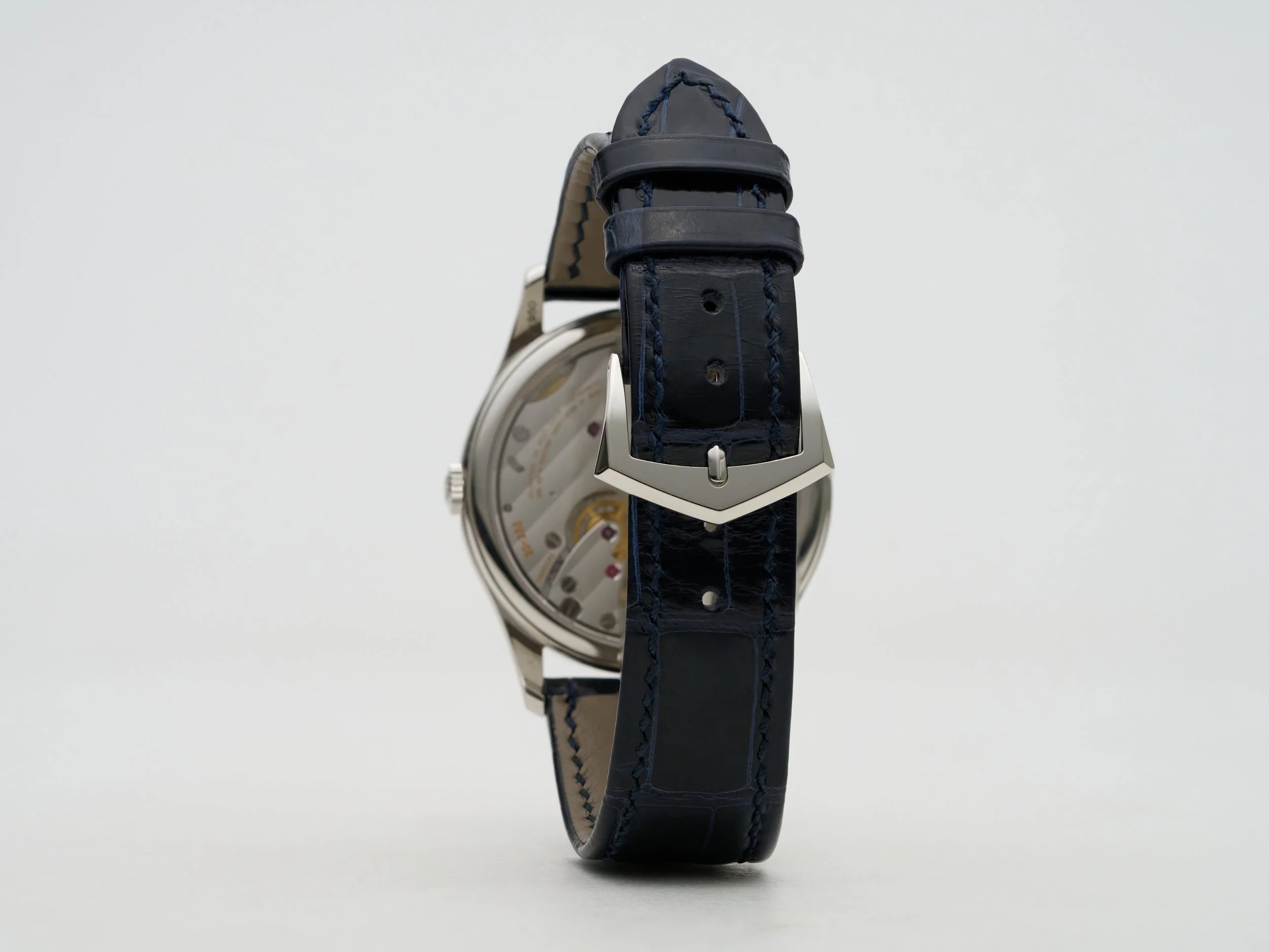 PP868 Patek Philippe Calatrava 6196P-4.jpg