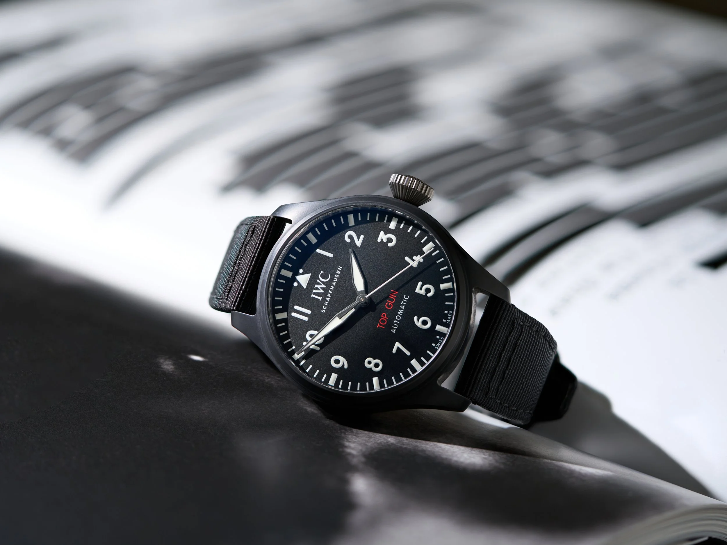 IW880 IWC Big Pilot Top Gun IW329801-7.jpg