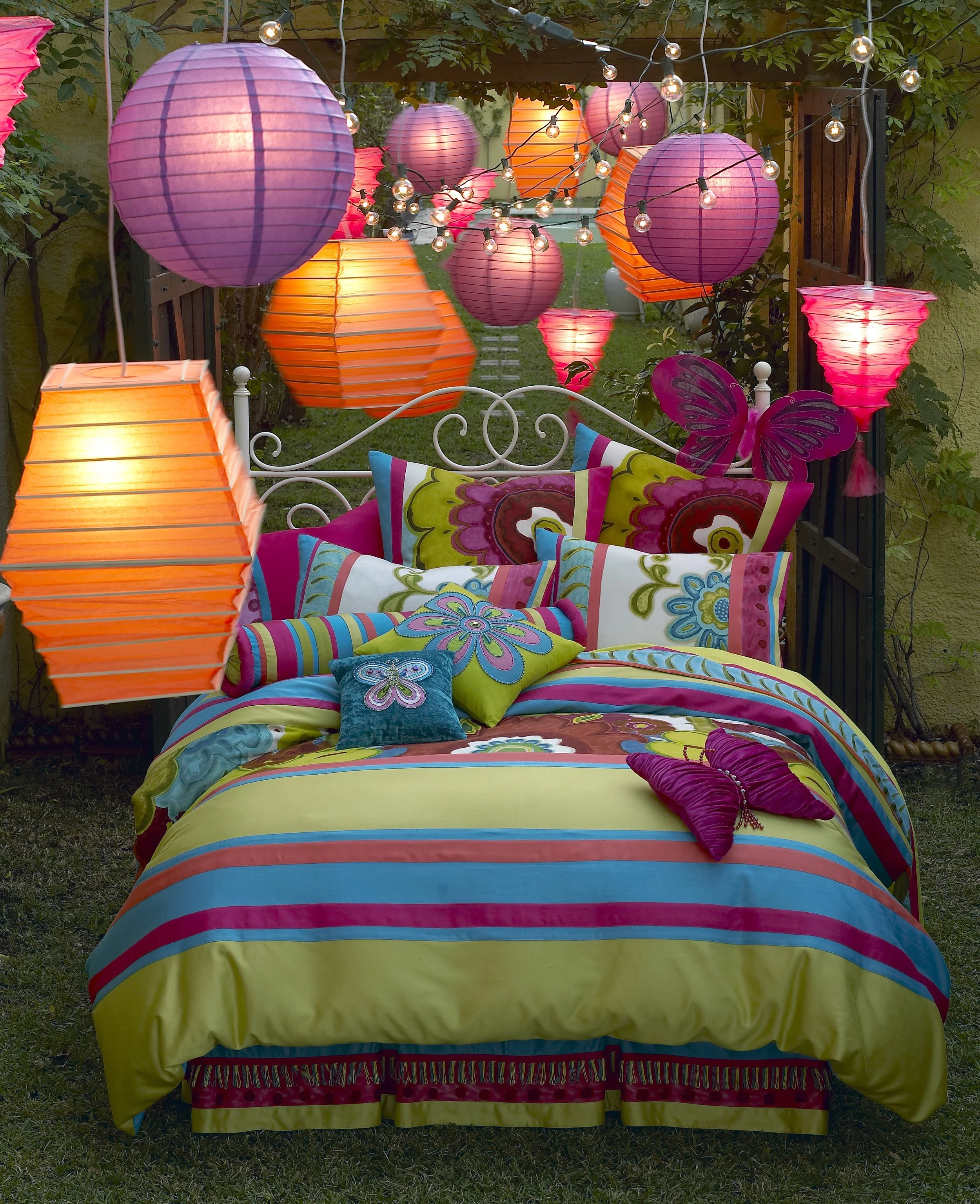 KaleidescopeBedP4E copy.jpeg