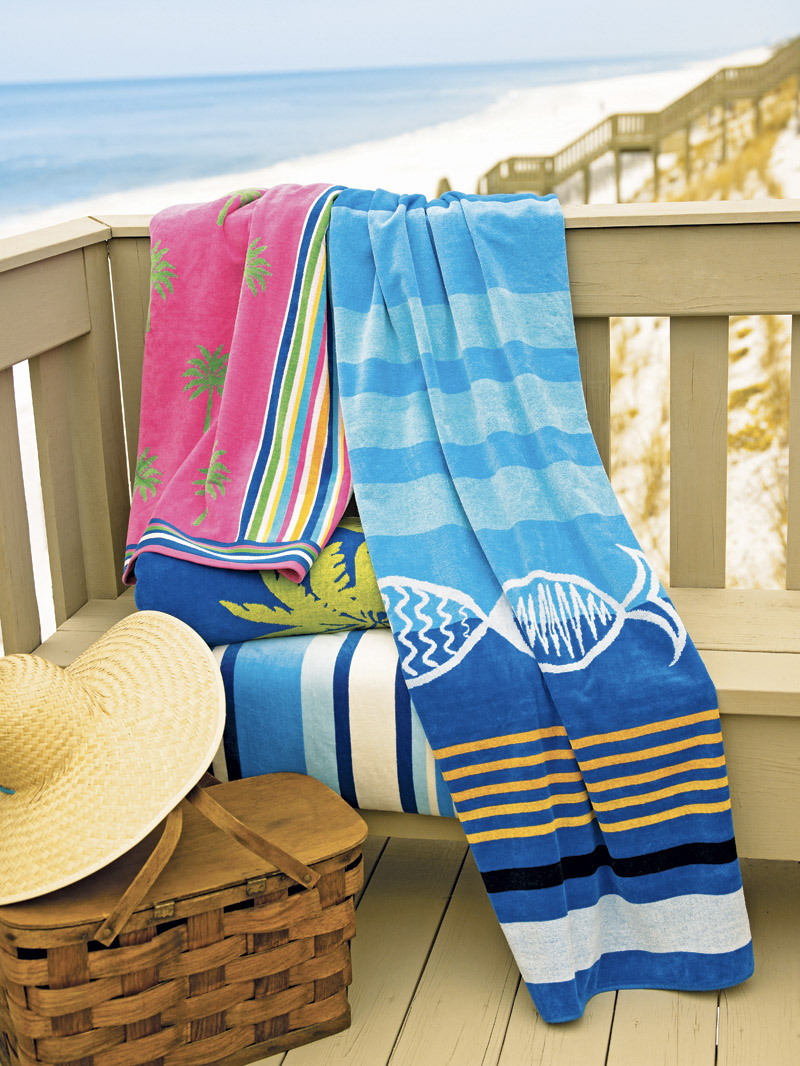 13-PoolBchTowelsSSp07.jpg