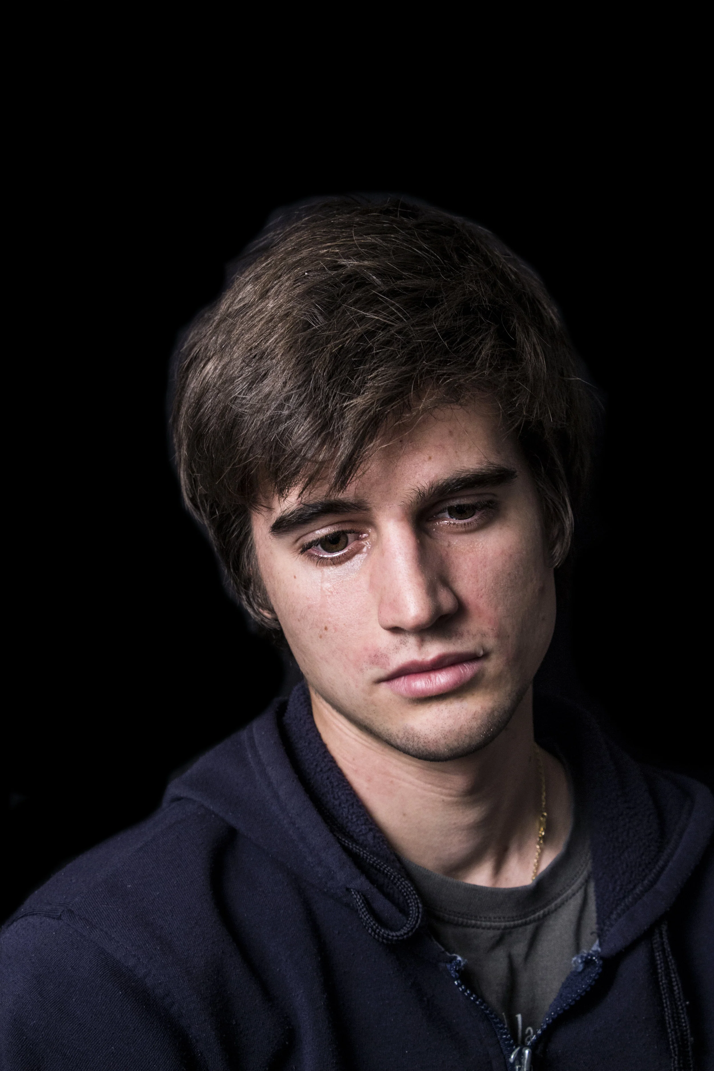 Franco (19) Llorar es un derecho humano, seas homre o mujer. Crying is a human right, whether man or woman.