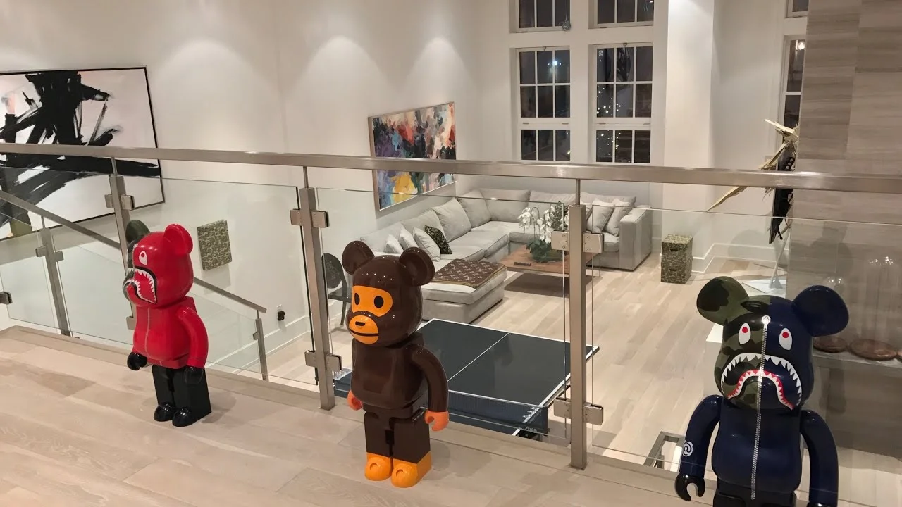 kaws