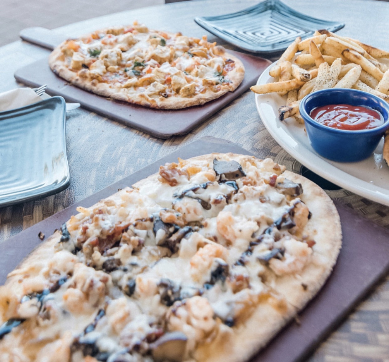 Naples Flatbread Kitchen & Bar