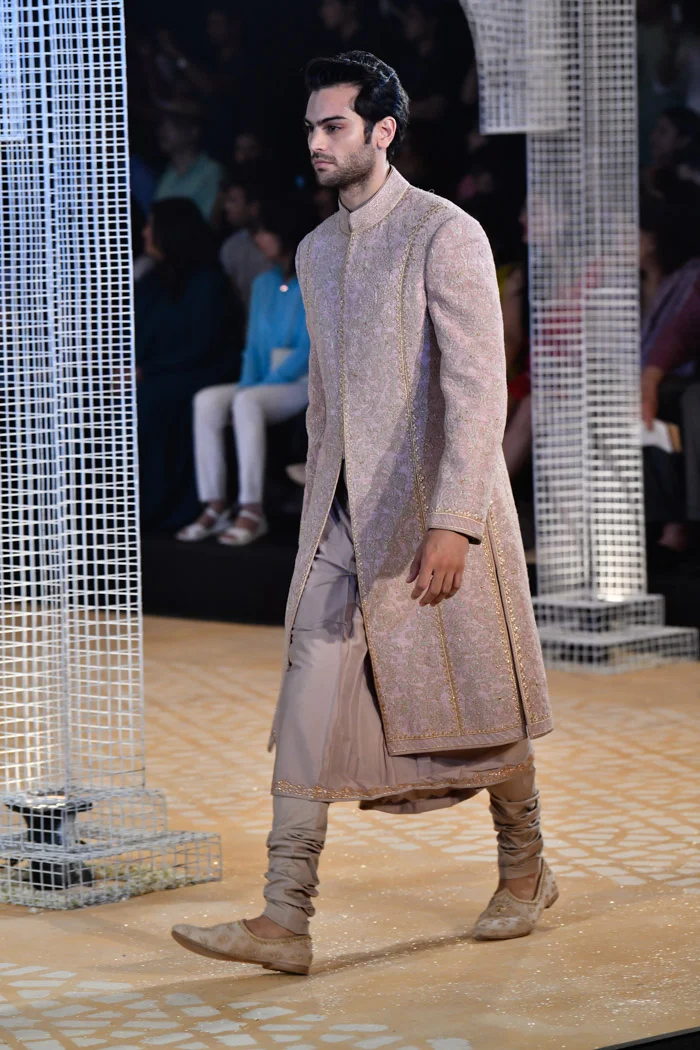 TT06AW18 (5)