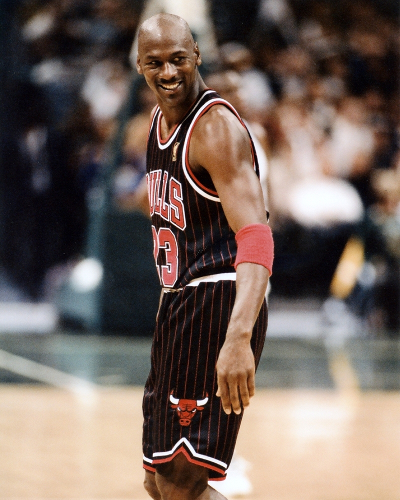 bulls black jersey jordan