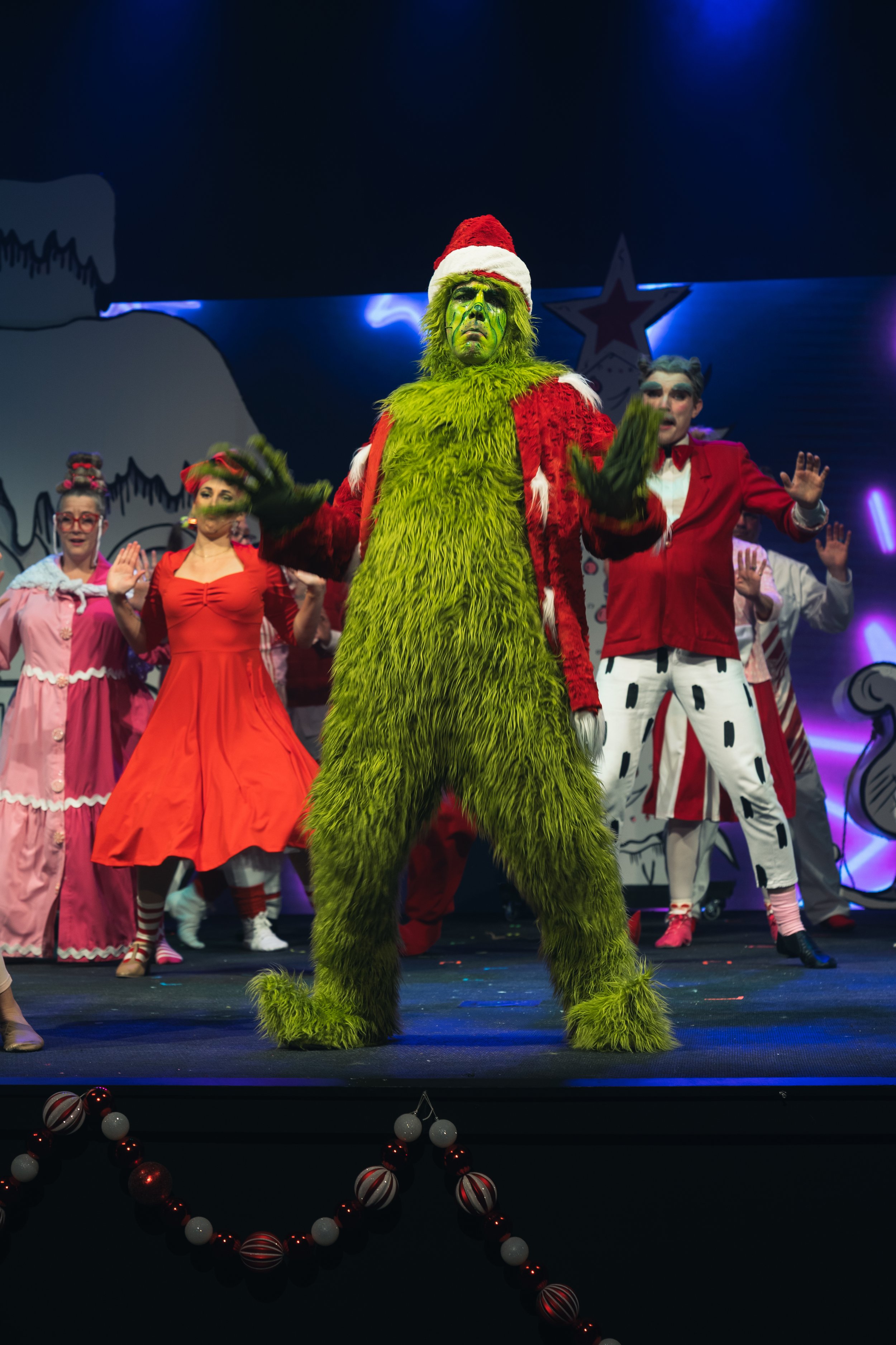 GRINCH-NIGHTONE-11.jpg