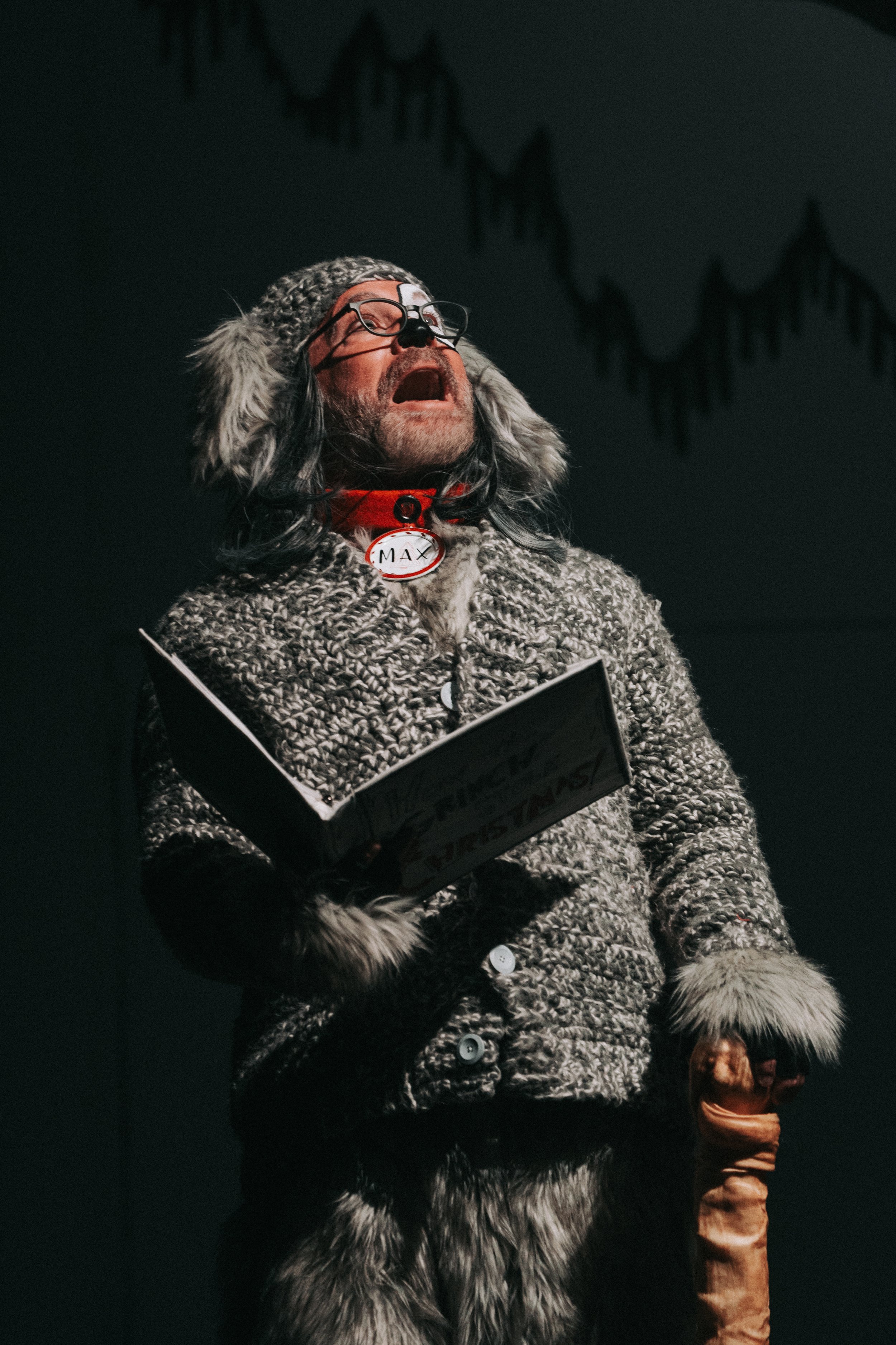 GRINCH-NIGHTTWO-02.jpg