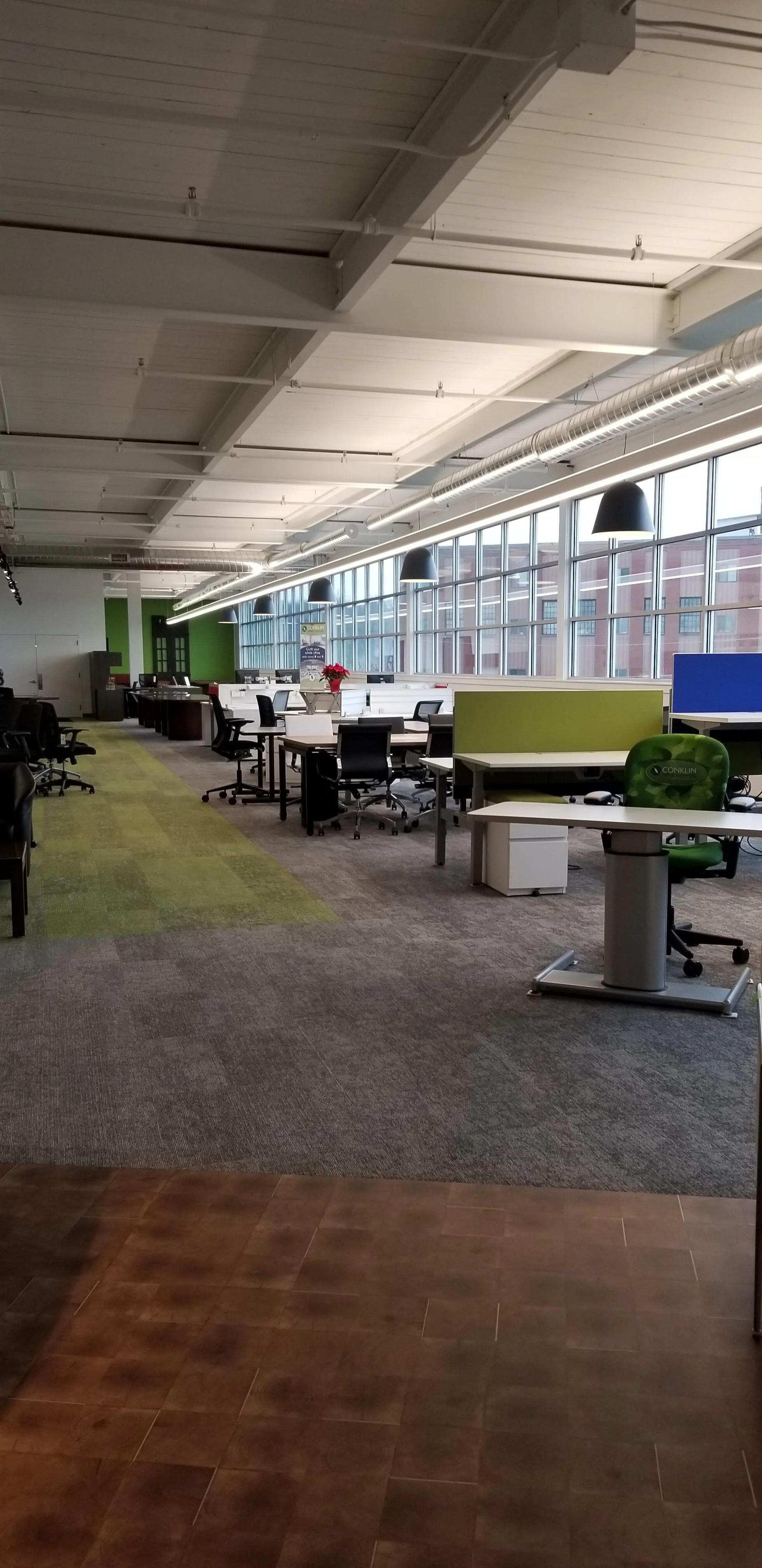  Used furniture showroom 