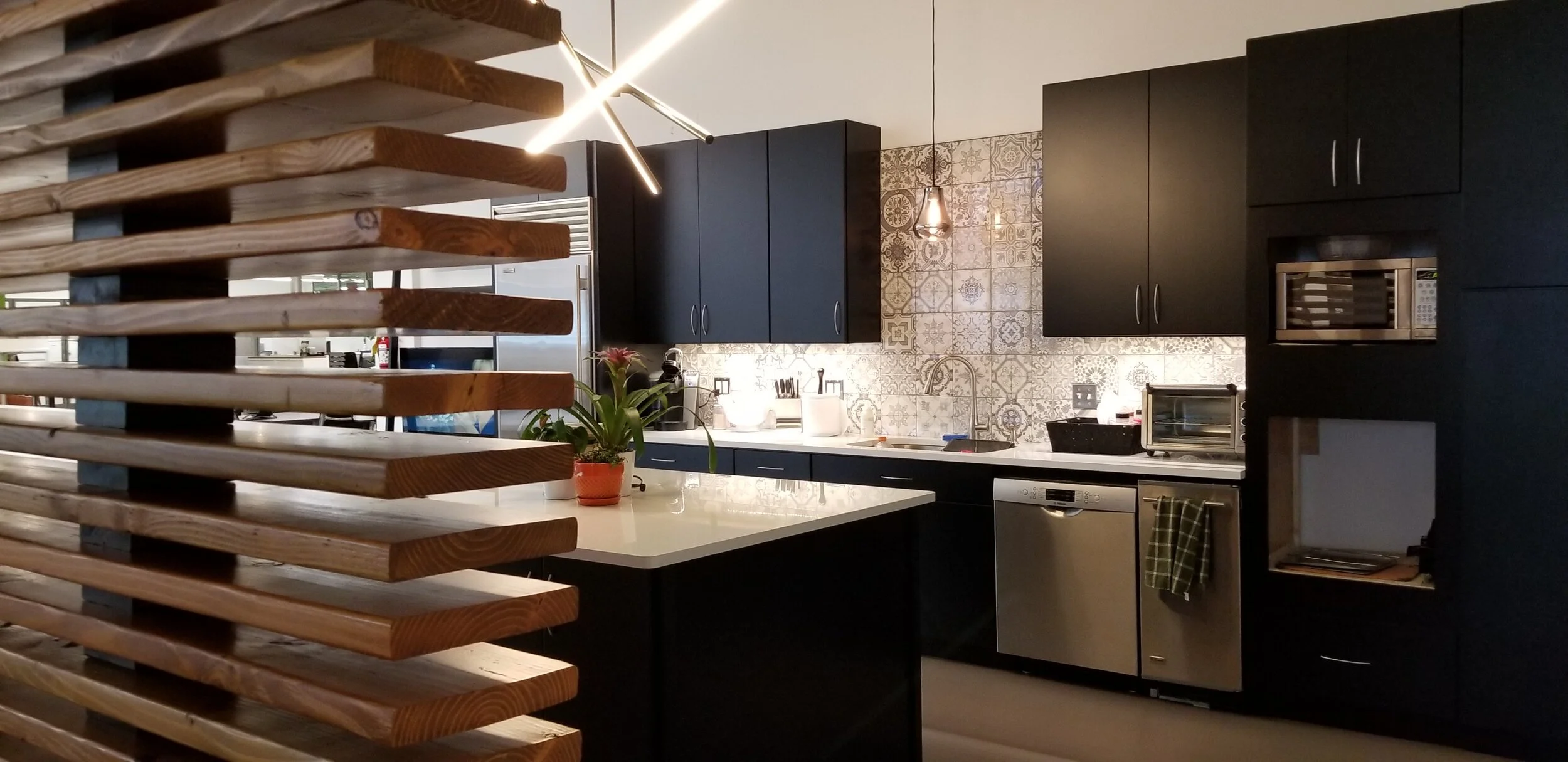  Staff and guest kitchen 