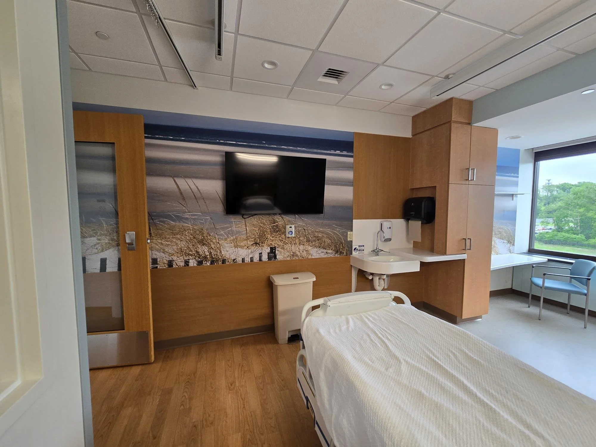 Footwall Graphics with warm healing colors