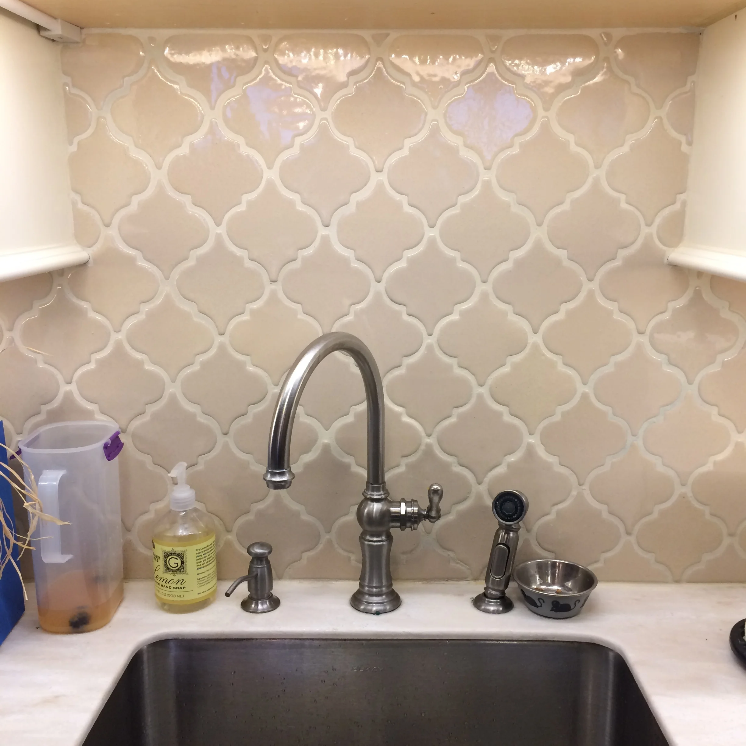 Arabesque pattern in custom cream color