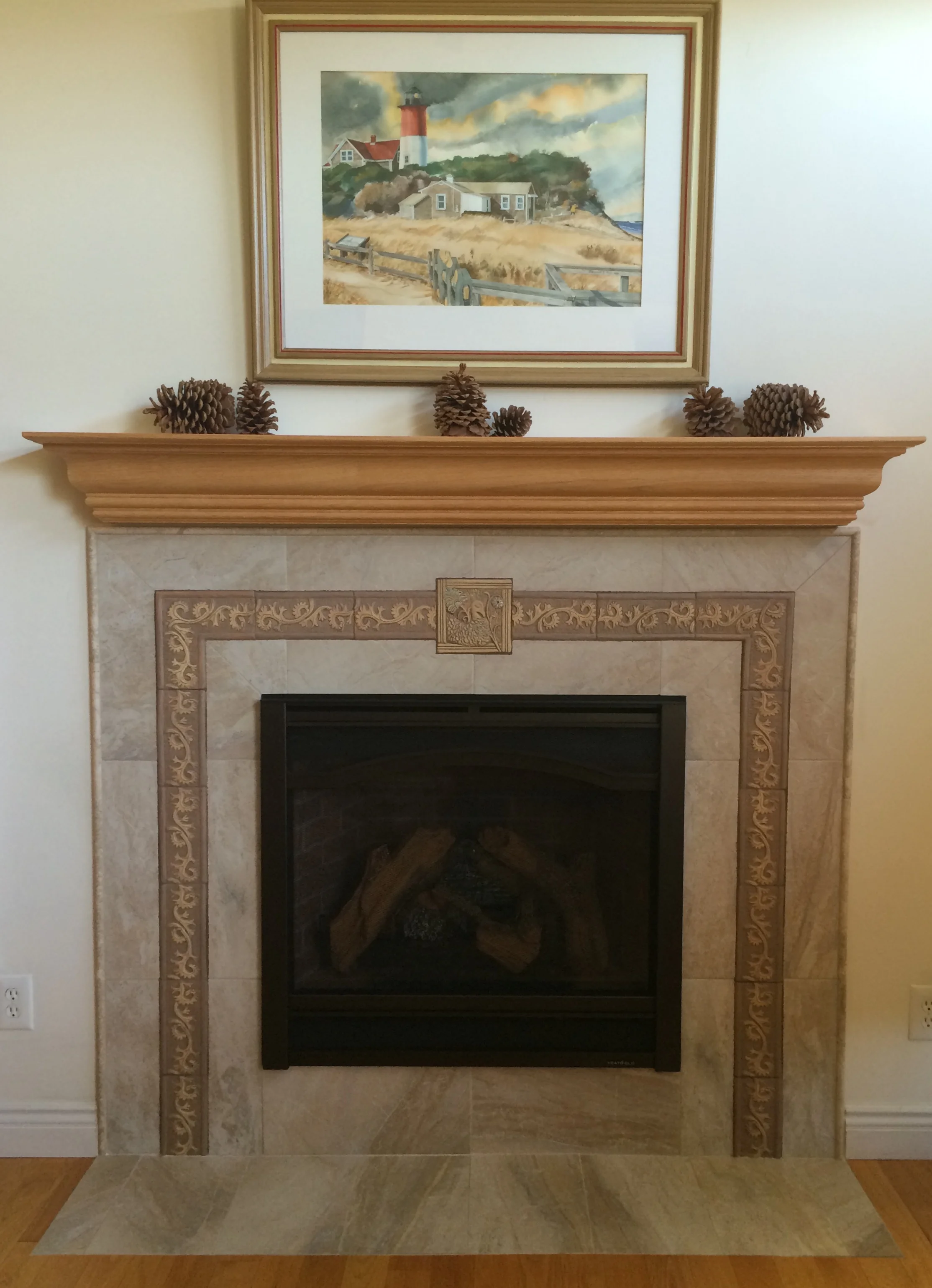 Custom stripe and center Peahen w. commercial field tile