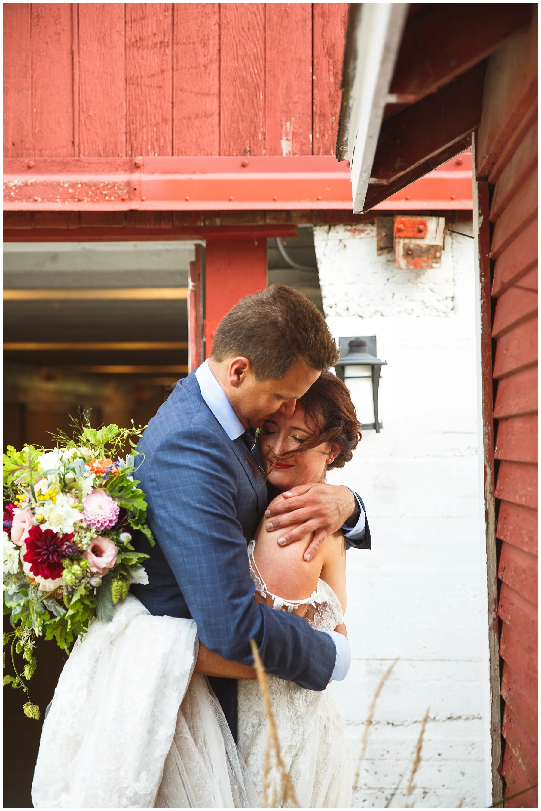 Kim + Jeff Married at Mapleton Barn - Chelsea Matson Photography 2017