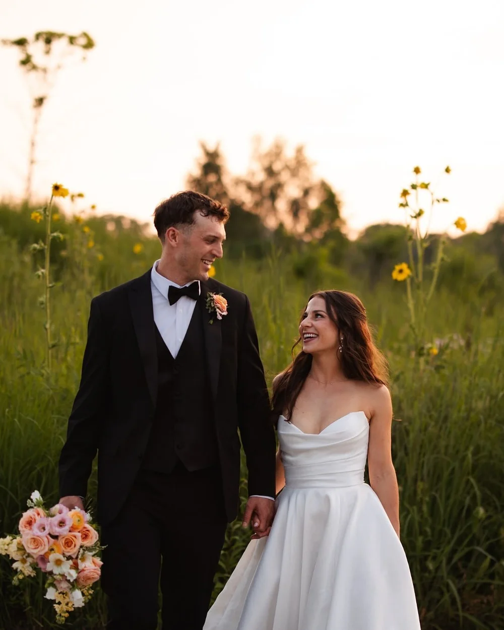 Mary + Bryce || Married is the peak of summer and breathing in the breeze off the lake. Nothing is sweeter than that high school love 🌼 
.
.
.
#summerwedding #chelseamatsonphotography #marriedinmilwaukee #urbanecology #uec #milwaukeewedding #lakepar