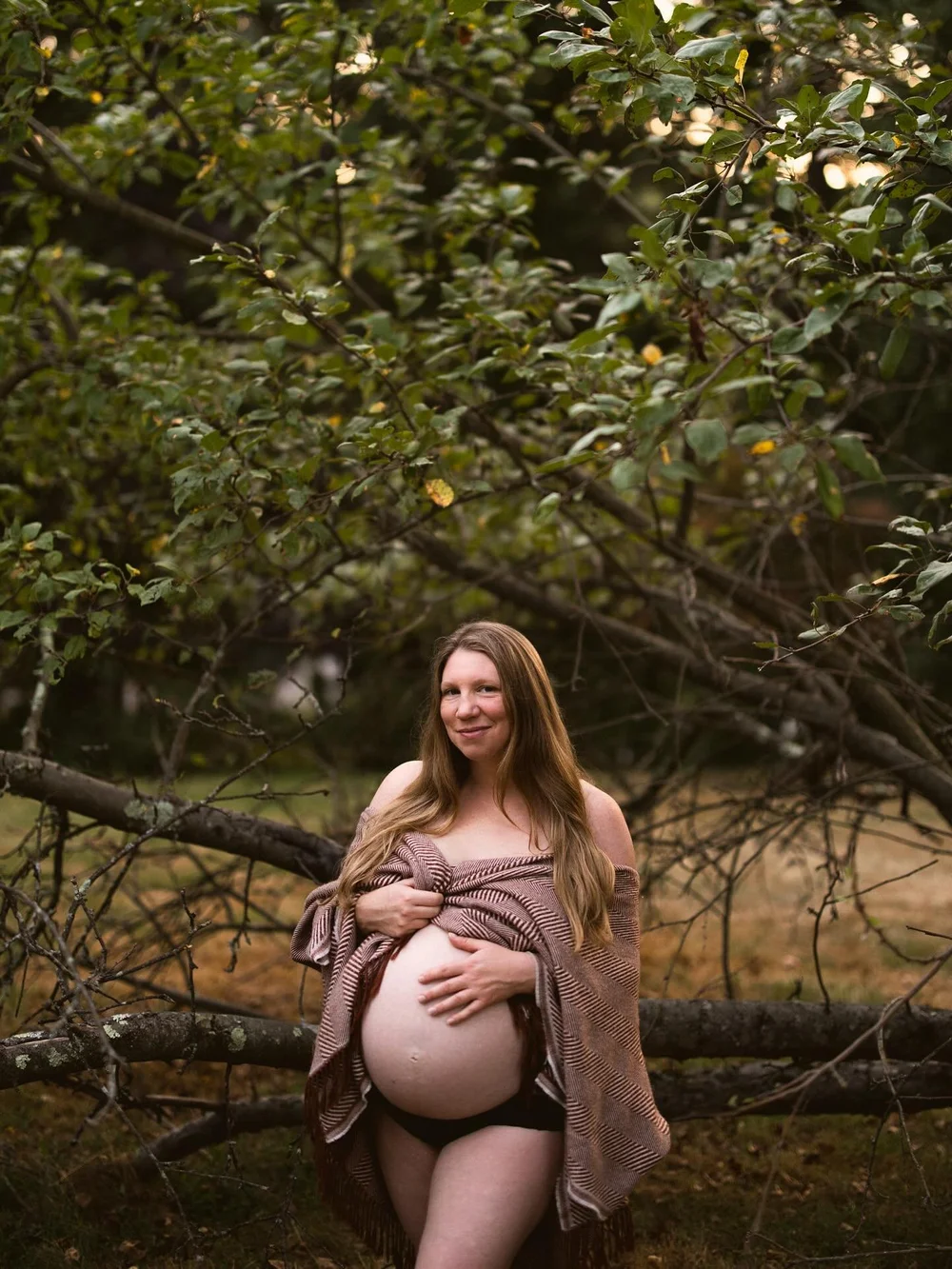 I say it always - but it is the greatest honor and gift to photograph my friends&rsquo; and family members&rsquo; lives. I have known Julia since we were in preschool ❤️ Have gotten to love her through so much of my life, it is magical to have celebr