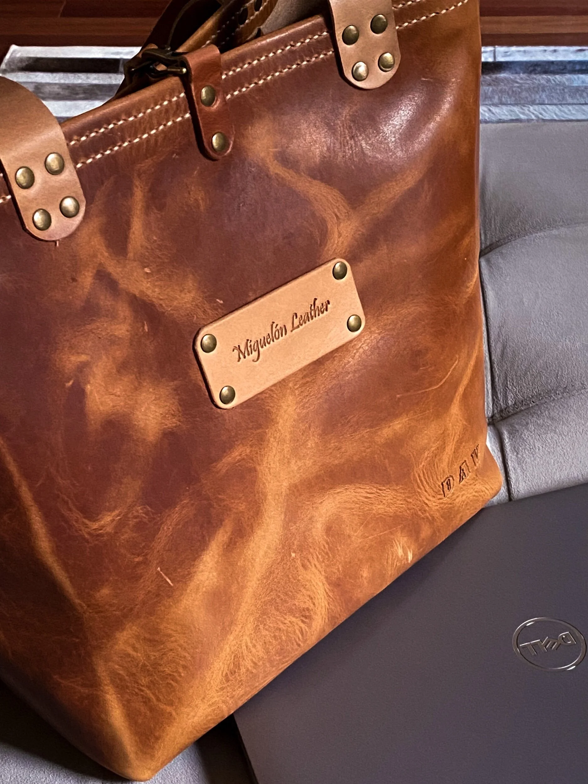 07E28803-B0DE-41B0-AF7A-DC2FF1D79686