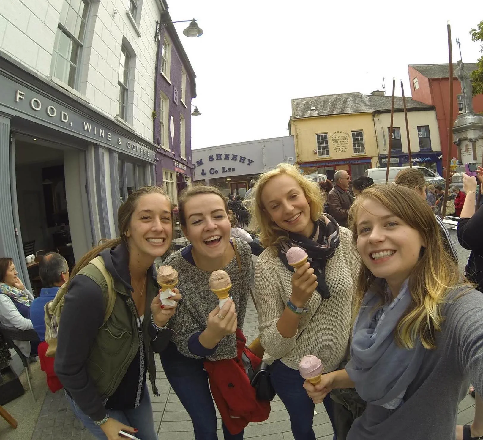Ice cream date!