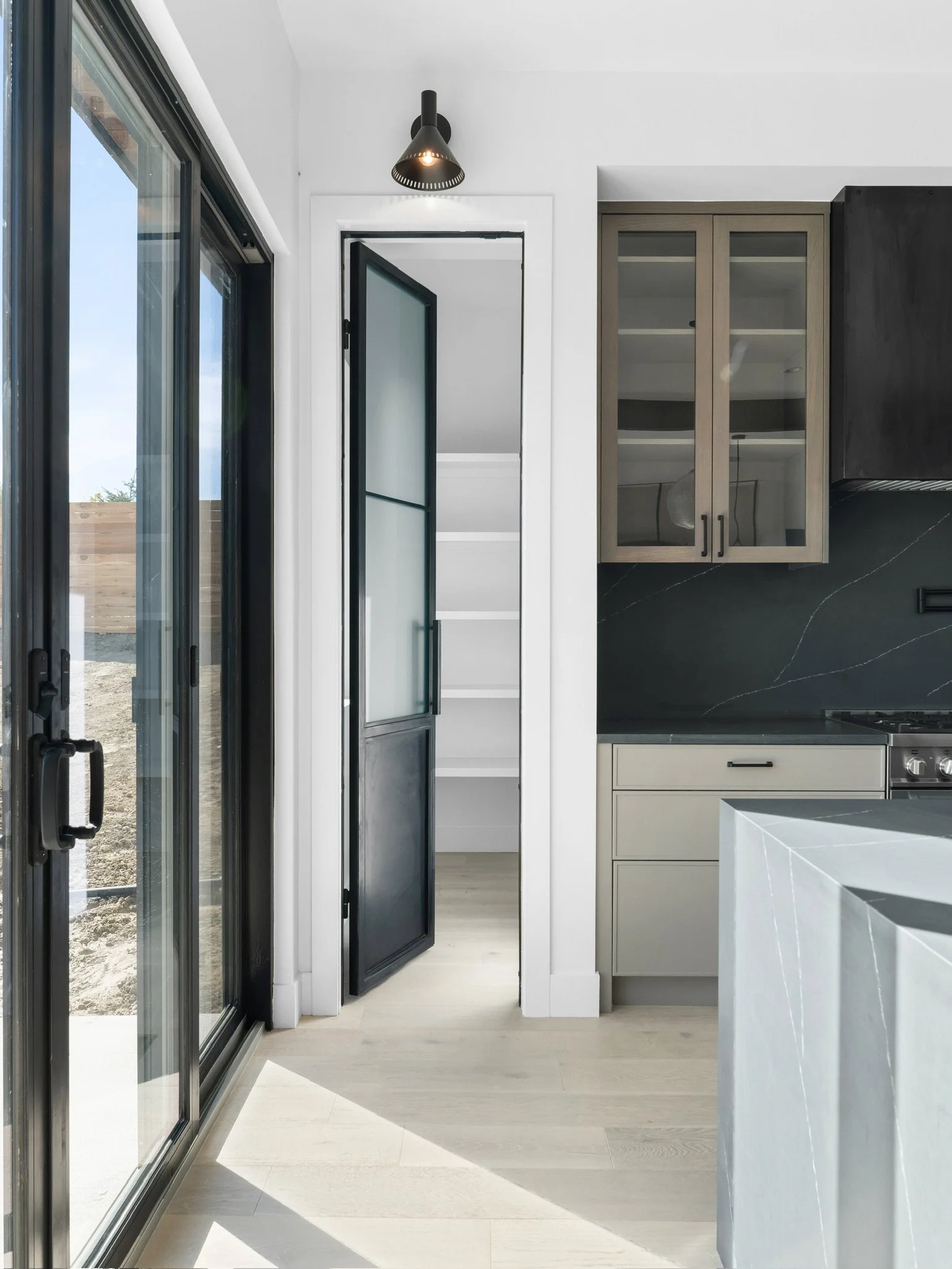 Spacekraft%20Media%20-%203287%20Hillside%20Dr-027.jpg