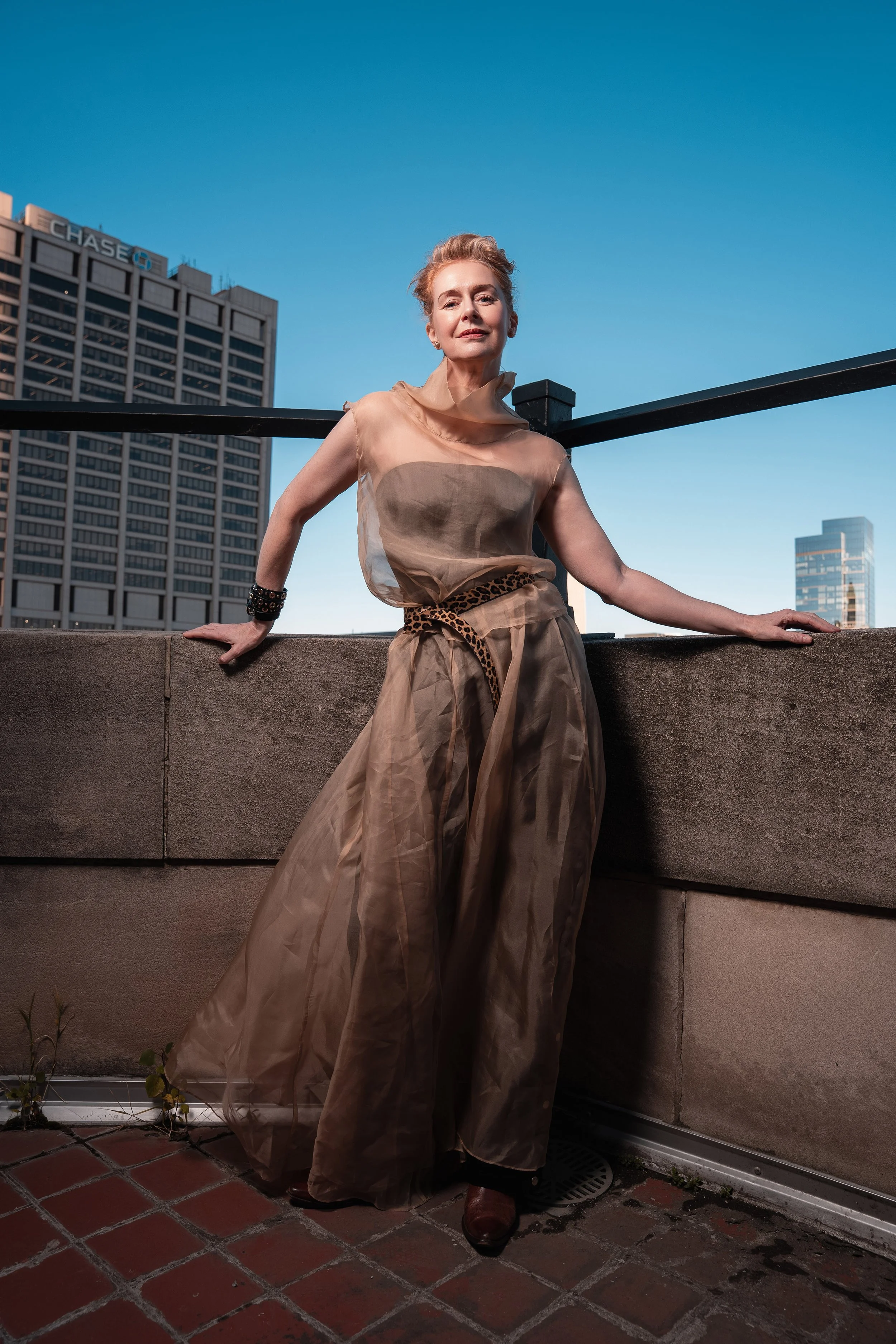 Amanda Barron Curio 1.jpg