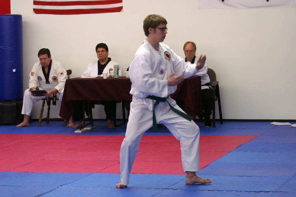 Family Tae Kwon Do 2009-01-29 19-10-16.JPG