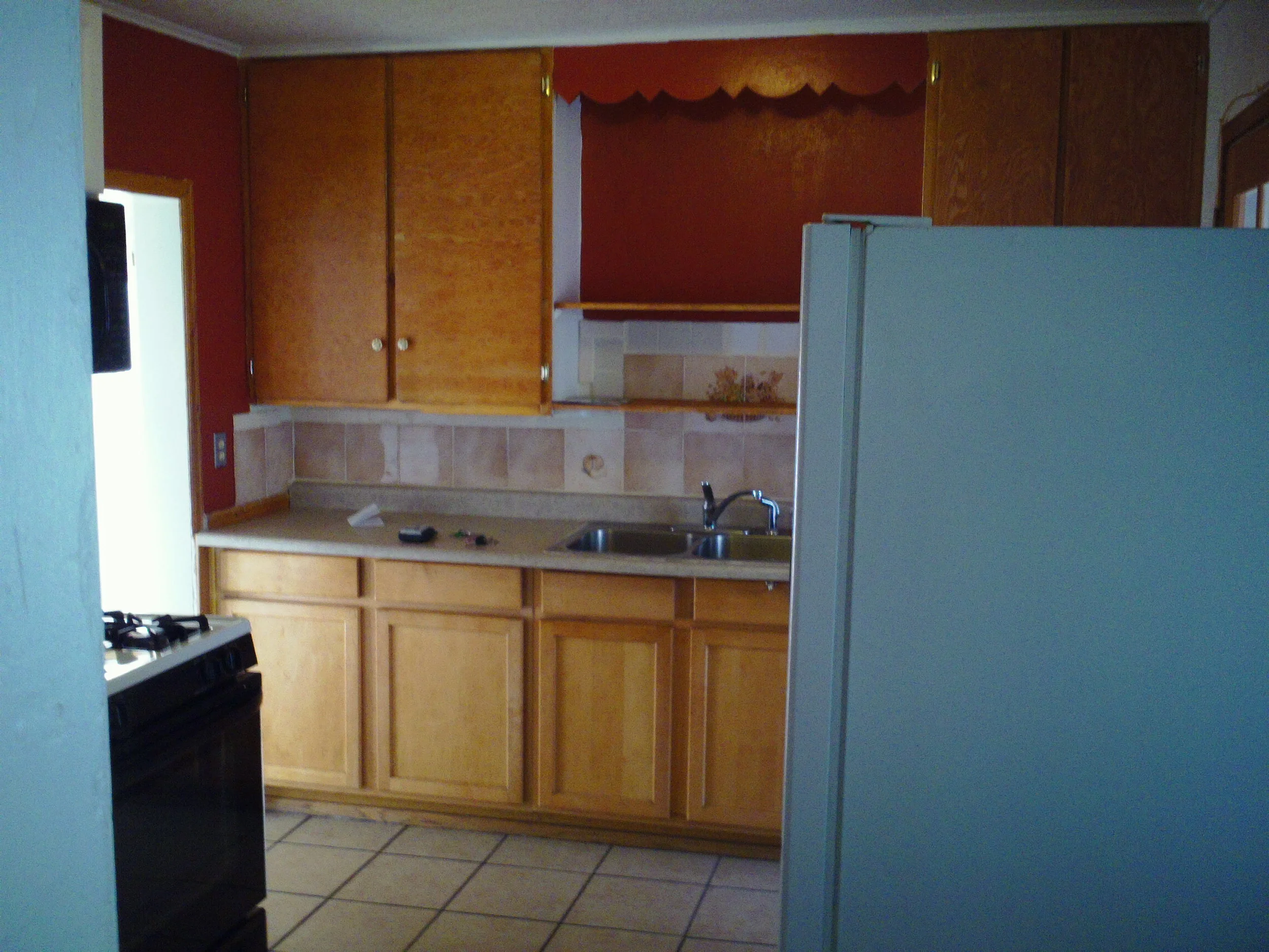 Quivas Project: Before kitchen remodel