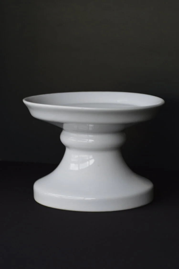 small cake+stand+ Q1.jpeg