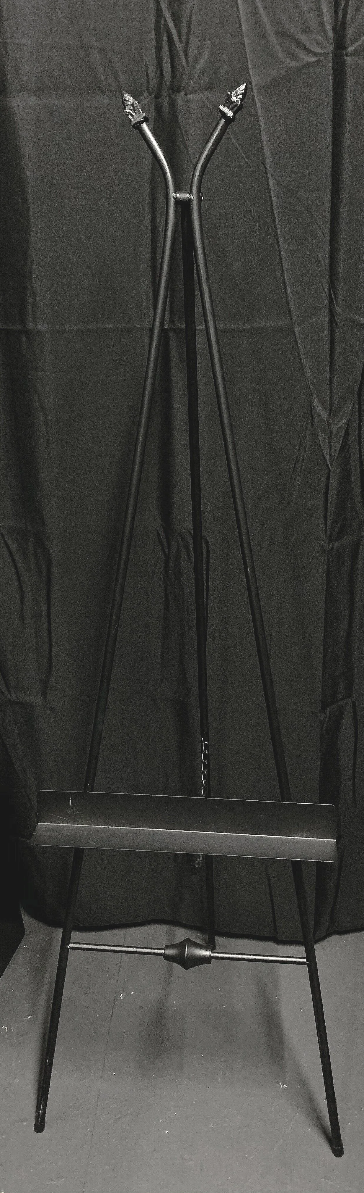 black+easel+%233+Q1.jpg