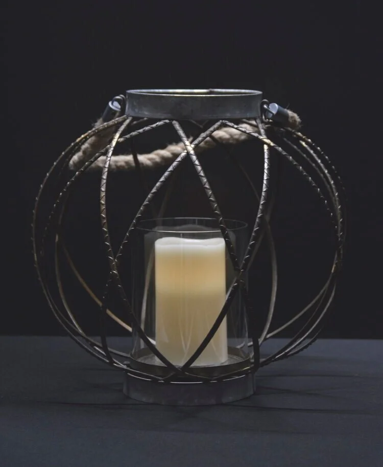 round+metal+lantern+Q2.jpg