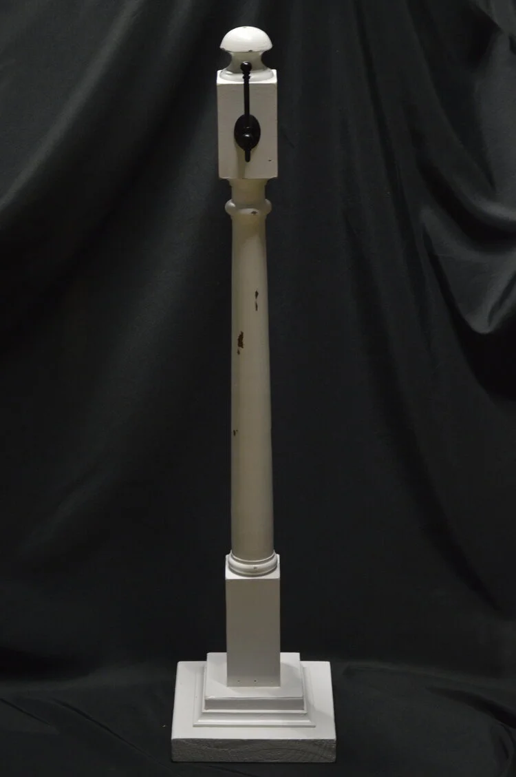 white pillar stand Q1.jpeg