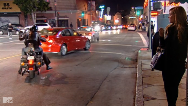 303-justin-audrina-lauren-outside-bella.png