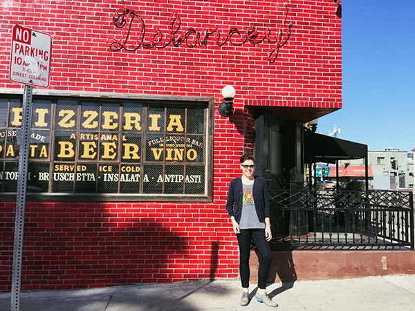 Alex-Jackman-at-Delancey-as-Toms-Bistro-from-Parks-and-Rec-photo-by-Live-the-Movies.jpg