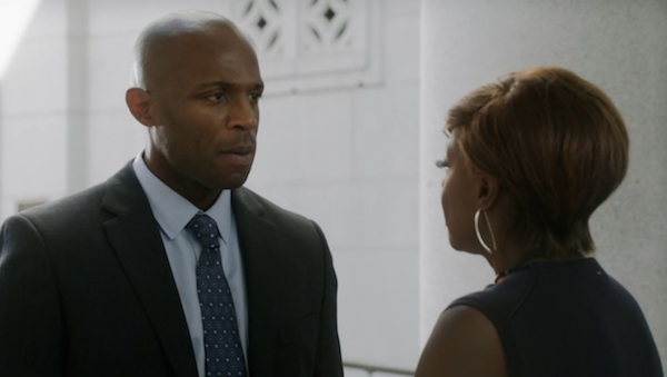 Los-Angeles-City-Hall-from-How-to-Get-Away-With-Murder-Annalise-Nate-2.png