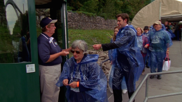 Niagara-Falls-Jim-and-Pam-get-married-on-The-Office-1.png