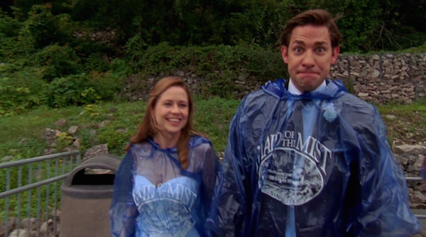 Niagara-Falls-Jim-and-Pam-get-married-on-The-Office-3.png