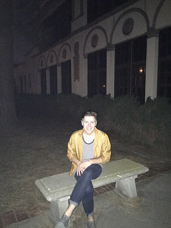Alex-Jackman-on-bench-at-Torrance-High-School-as-Sunnydale-High-photo-by-Live-the-Movies.jpg