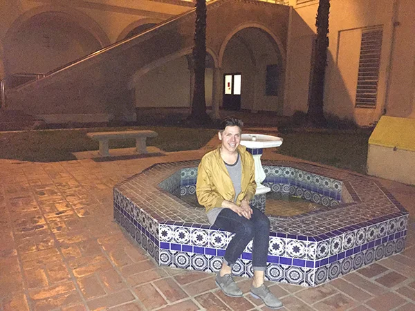 Alex-Jackman-with-fountain-at-Torrance-High-School-as-Sunnydale-High-photo-by-Live-the-Movies.jpg