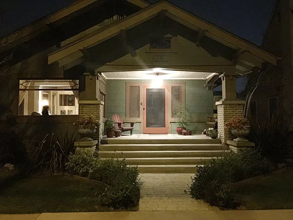 Keith-and-Veronicas-House-from-Veronica-Mars-Movie-by-Live-the-Movies.jpg