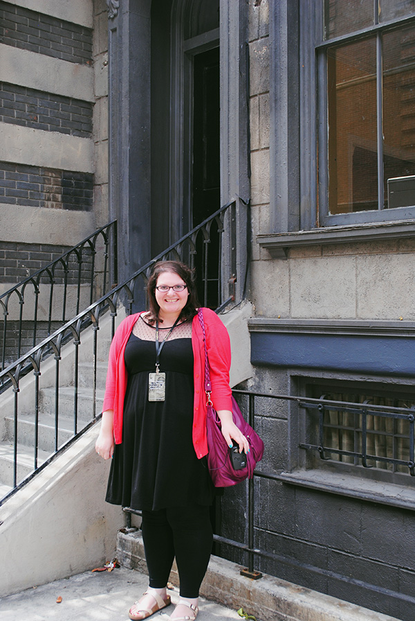 Christina-LeBlanc-at-exploding-building-from-Lie-to-Me-at-Paramount-by-Live-The-Movies.jpg