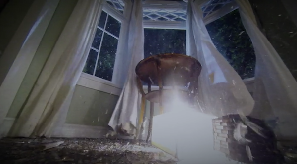 Pretty-Little-Liars-Emilys-House-505-explosion2.png