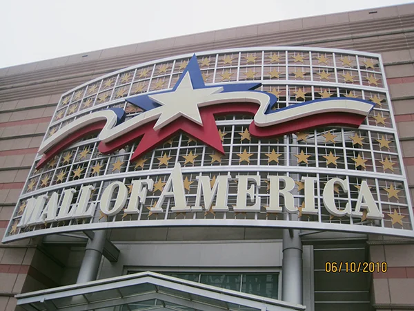 mall-of-america-from-the-mighty-ducks-1.jpg