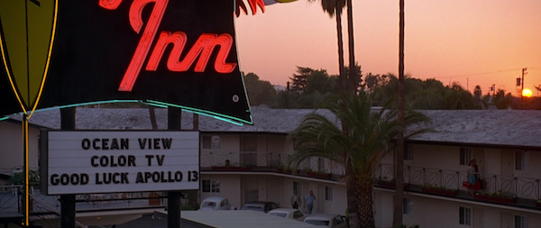 Safari-Inn-Burbank-from-Apollo-13-2.png