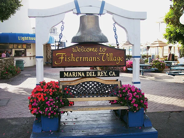 Fishermans-Village-Bell-in-Marina-del-Rey-from-Arrested-Development-by-Live-the-Movies.jpg