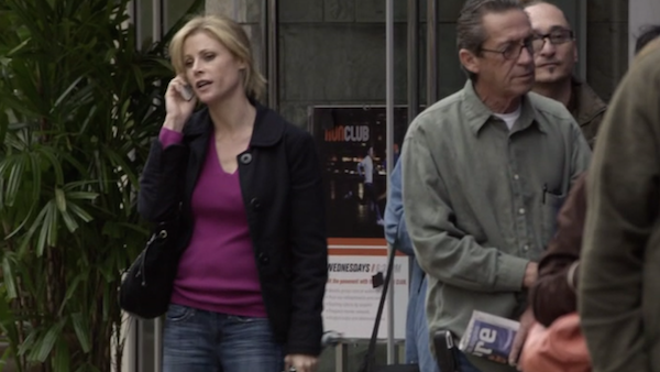 Apple-Store-at-The-Grove-from-Modern-Family-3.png