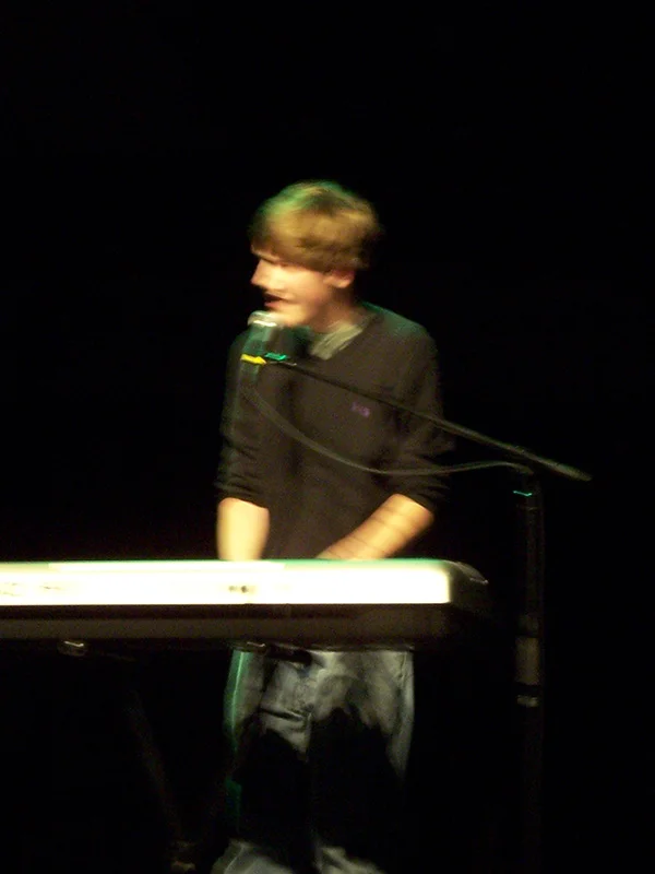 Bo-Burnham-at-HBCB-2008-photo-by-Live-the-Movies-2.jpg