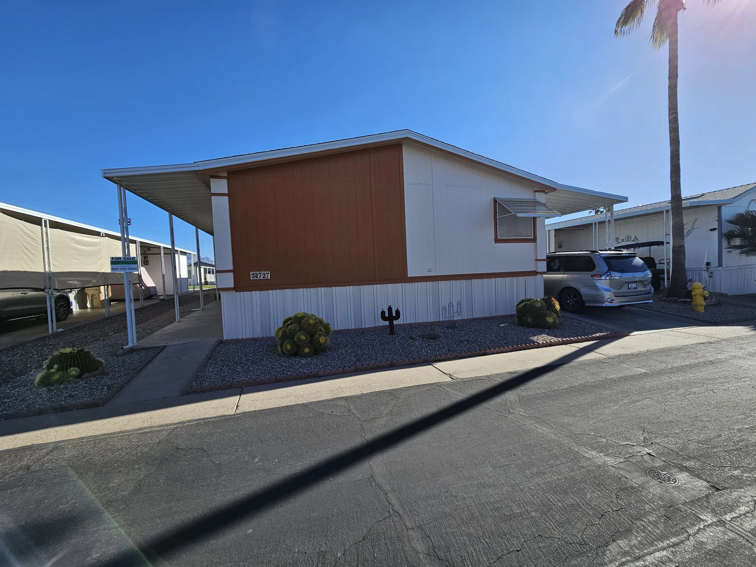 $119,900 / 3br - 1792ft2 - Beautifully Updated! Tastefully Furnished! Three Bedroom! Call Today! #727 (Superstition Buttes)