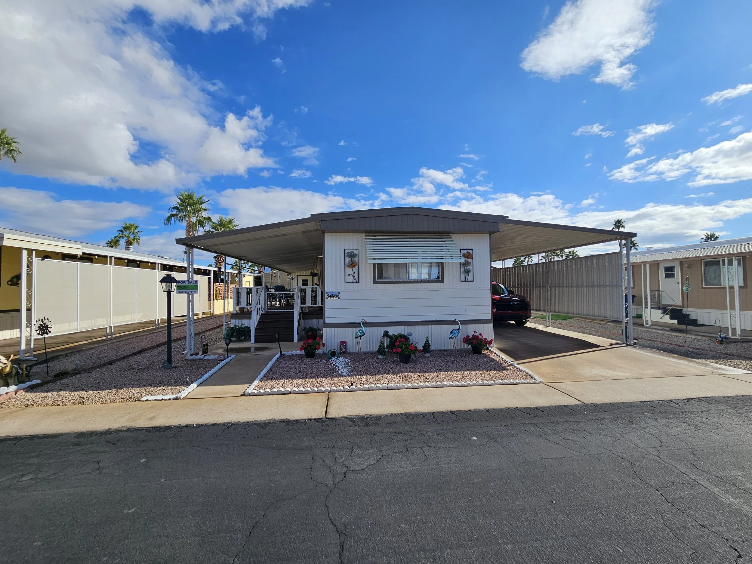 $39,900 / 2br - 840ft2 - Nice Big Deck! Easy Desert Landscaping! Open Living! Call Today! #507 (Superstition Buttes)