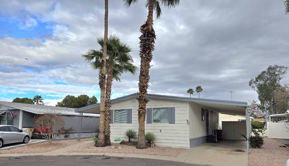 $ 49,900 / 2br - 984ft2 - UPDATED 2 BED 2 BATH - BEAUTIFUL GREEN SPACE OUT YOUR FRONT DOOR #39 (SUNRISE HEIGHTS)