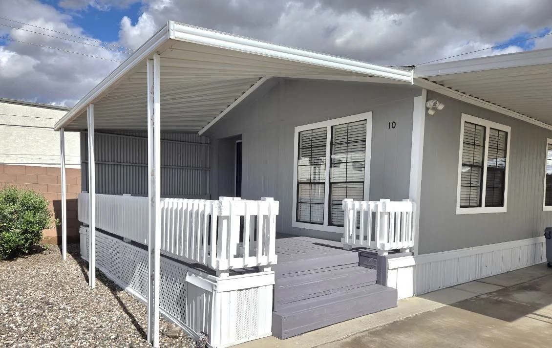 $67,000 / 2br - 1392ft2 - Move in ready- BEAUTIFUL DOUBLEWIDE IN QUAINT 55+COMMUNITY #10 (PARADISE NORTH)