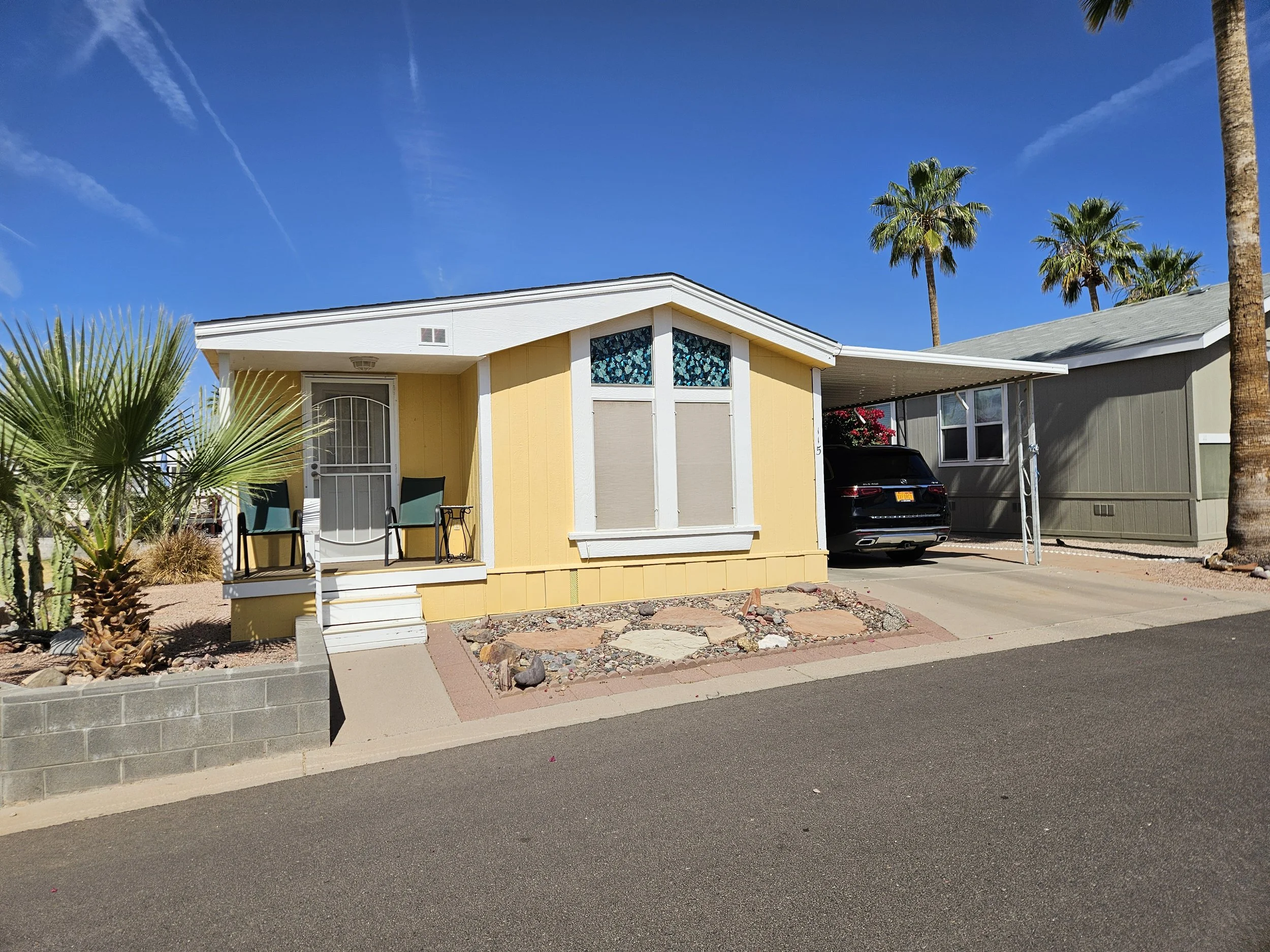 $49,900 / 2br - 896ft2 - Updated! On Greenway! Gorgeous Cream Puff! Two Bed - Two Bath! #115 (Sun Valley)